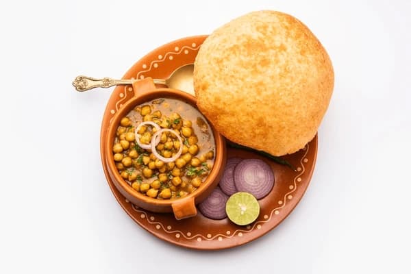 Cholay Bhature
